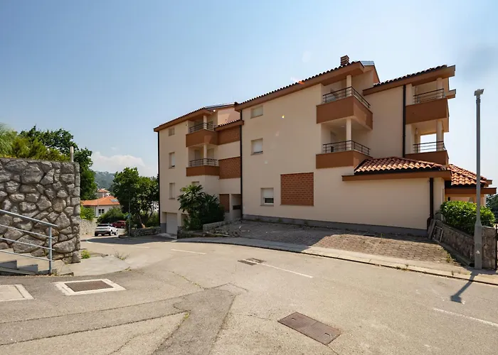 Sunrise アパート *