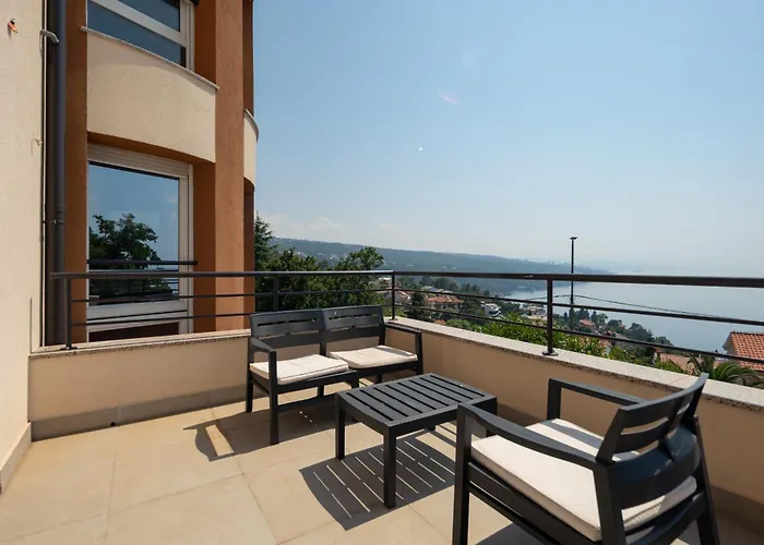 Apartment Sunrise Opatija